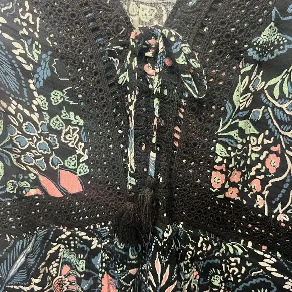 Torrid Tunic Blouse Black Blue Dark Floral Boho Tassel Tie Vacation Gauze 1X - Picture 2 of 7